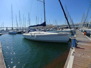 Be Local - Sleep aboard a sailing boat in Lisbon